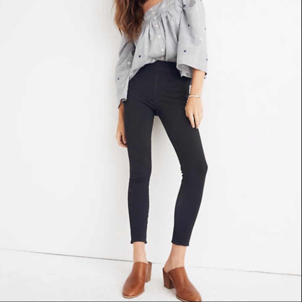 Black Madewell pull-on jeans!